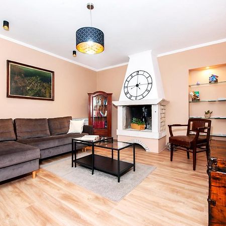 Apartment Miral Ровинско село Екстериор снимка
